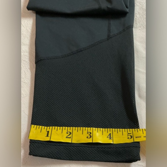 NIKE DRI-FIT Women’s Black Leggings with Moisture-Wicking Fabric Sz M - Picture 11 of 13